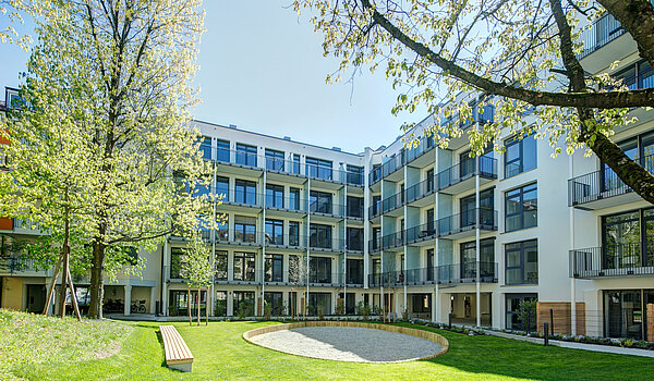 Apartment mit 1.5 Zimmern | München-Bogenhausen | 70378 | Innenhof