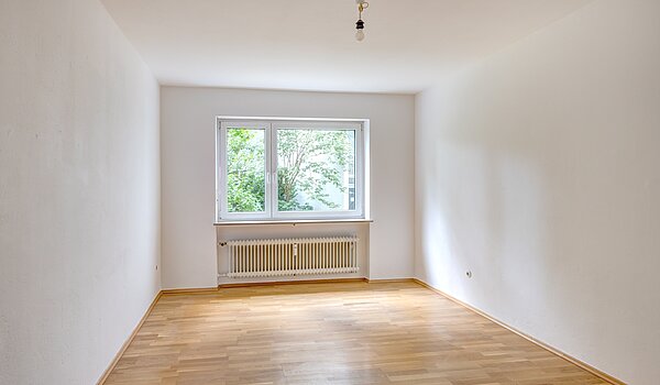 Erdgeschosswohnung mit 2.5 Zimmern | München-Schwabing | 70441 | Schlafzimmer