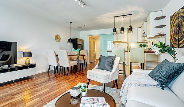 Etagenwohnung mit 2 Zimmern | München-Schwabing | 70434