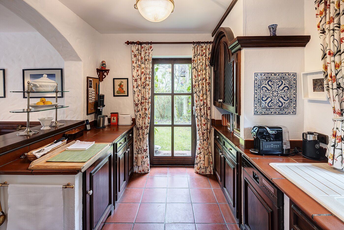 Einfamilienhaus mit 4 Zimmern | Neubiberg | 70429 | Zugang zum Garten