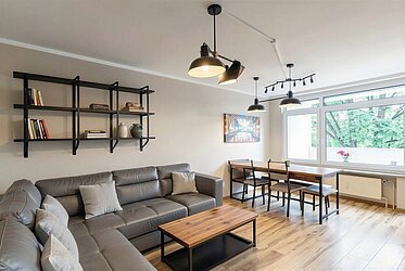 Aubing: Einziehen und wohlfühlen – 4 Zimmer, Westbalkon und Top-Zustand - Sofort bezugsfrei