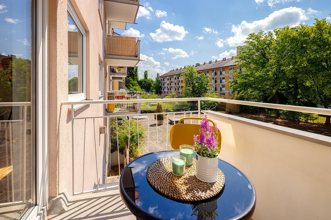 Etagenwohnung mit 3 Zimmern | München-Obergiesing | 70028 | Gemütlicher West-Balkon mit...