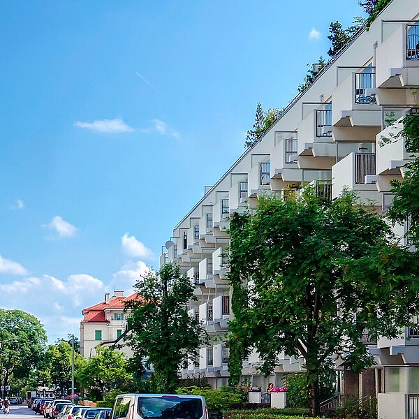 Neuhausen: 1-Zi.-Apartment hell - ruhig - attraktiv