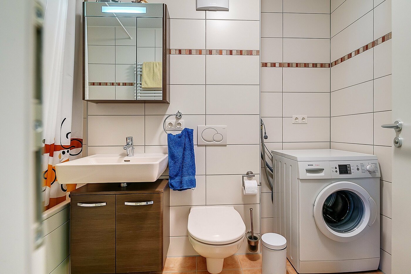 Etagenwohnung mit 2 Zimmern | München-Milbertshofen | 2004ML3 | Bad mit Wanne