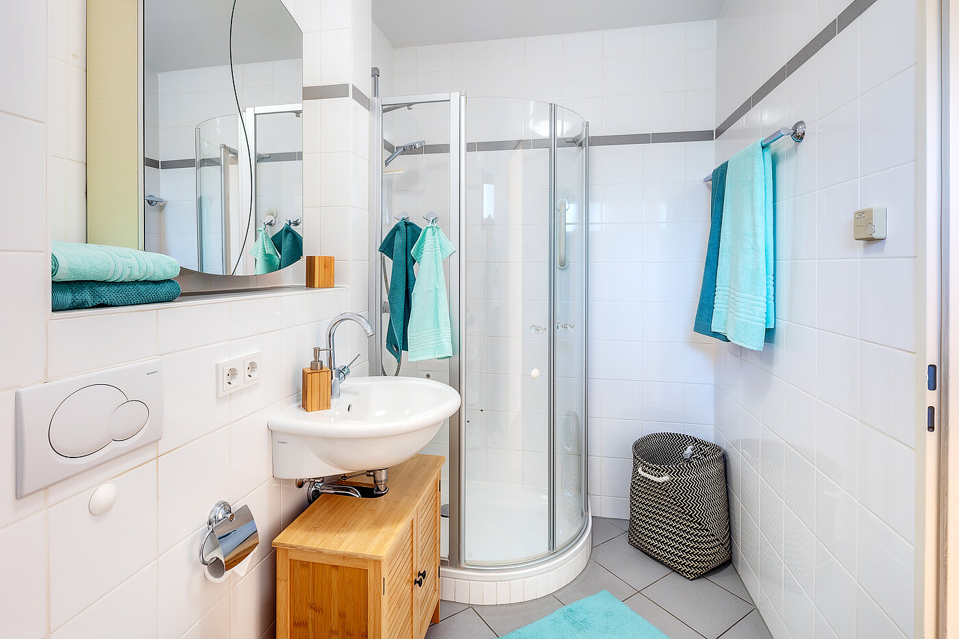 Etagenwohnung mit 2 Zimmern | Haar | 70426 | ...mit Dusche