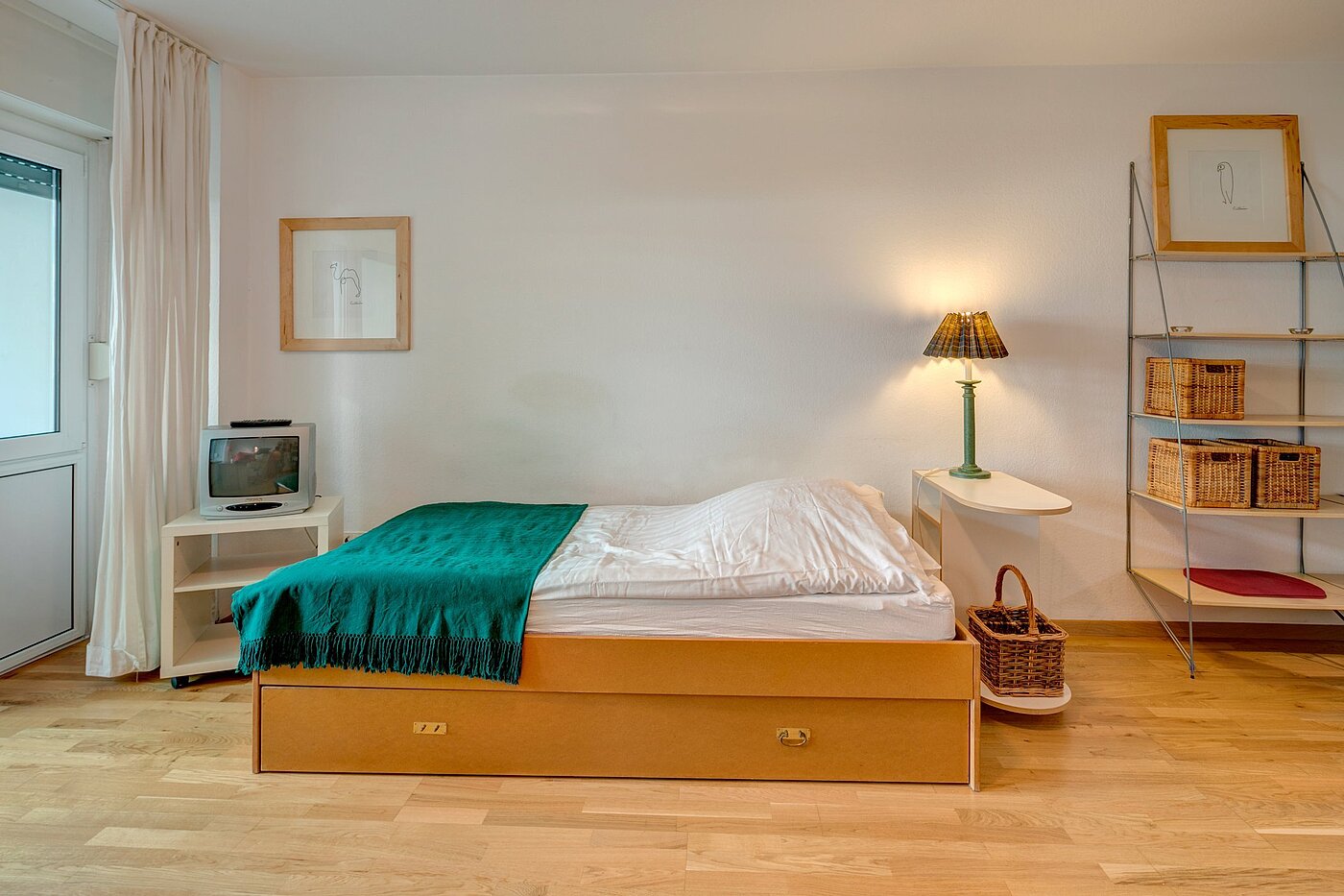 Hochparterre mit 1 Zimmer | München-Neuhausen | 1911ML10 | und Schlafen