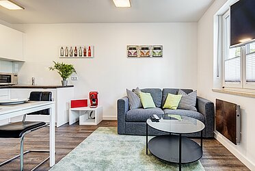 Milbertshofen: 1-Zimmer Apartment in ruhiger Lage - zum Einzug bereit 