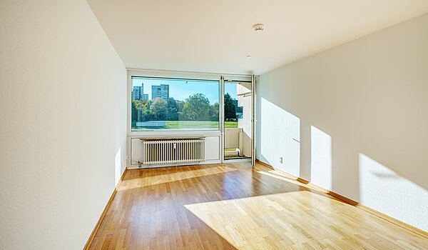 Apartment mit 2 Zimmern | München-Feldmoching | 70466 | Helles Wohnzimmer...