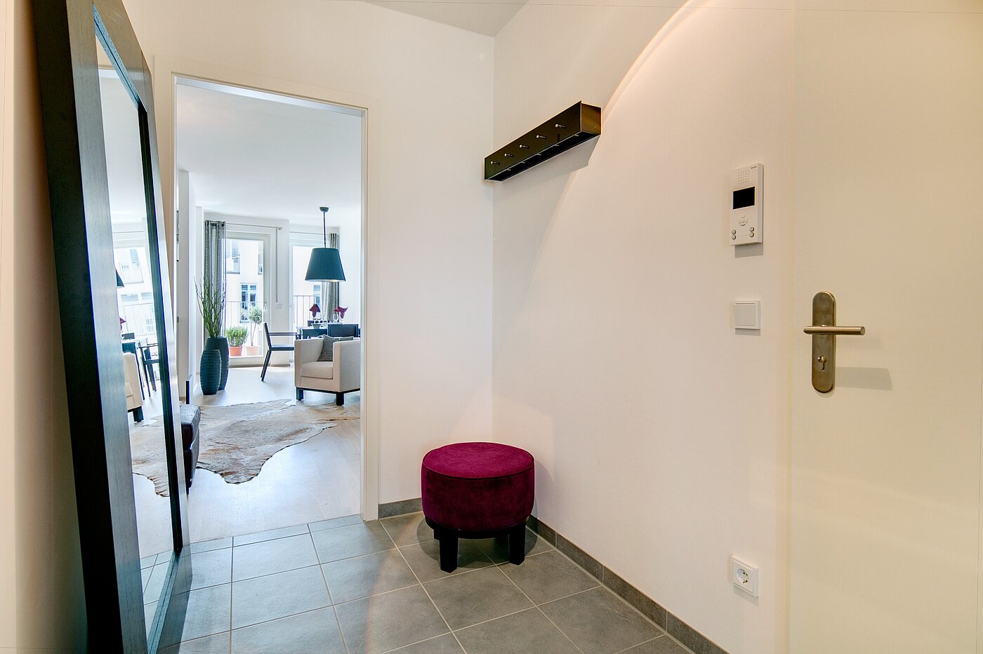Etagenwohnung mit 2 Zimmern | München-Maxvorstadt | 70023 | Diele mit...