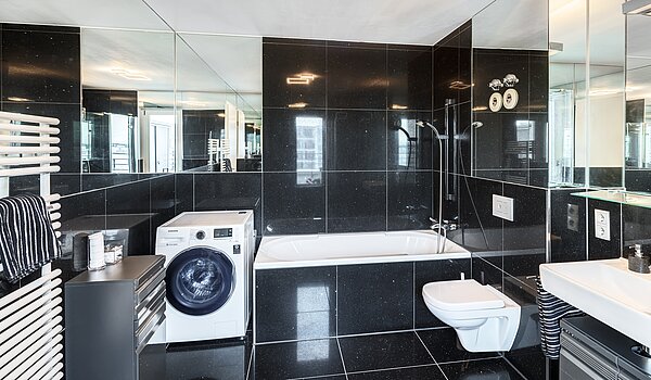 Penthouse mit 3 Zimmern | München-Riem | 70468 | ...und Badewanne