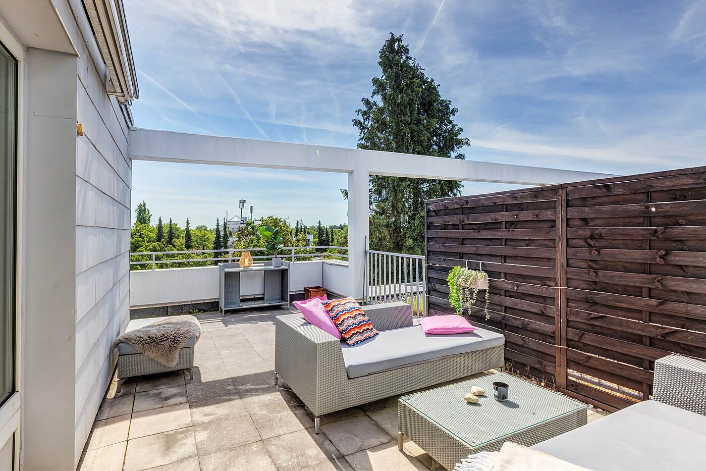 Terrassenwohnung mit 3.5 Zimmern | München-Berg am Laim | 123456 | Dachterrasse