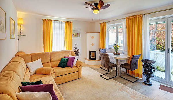 Etagenwohnung mit 3.5 Zimmern | Bad Aibling | 70442 | ...mit Platz zum Essen...