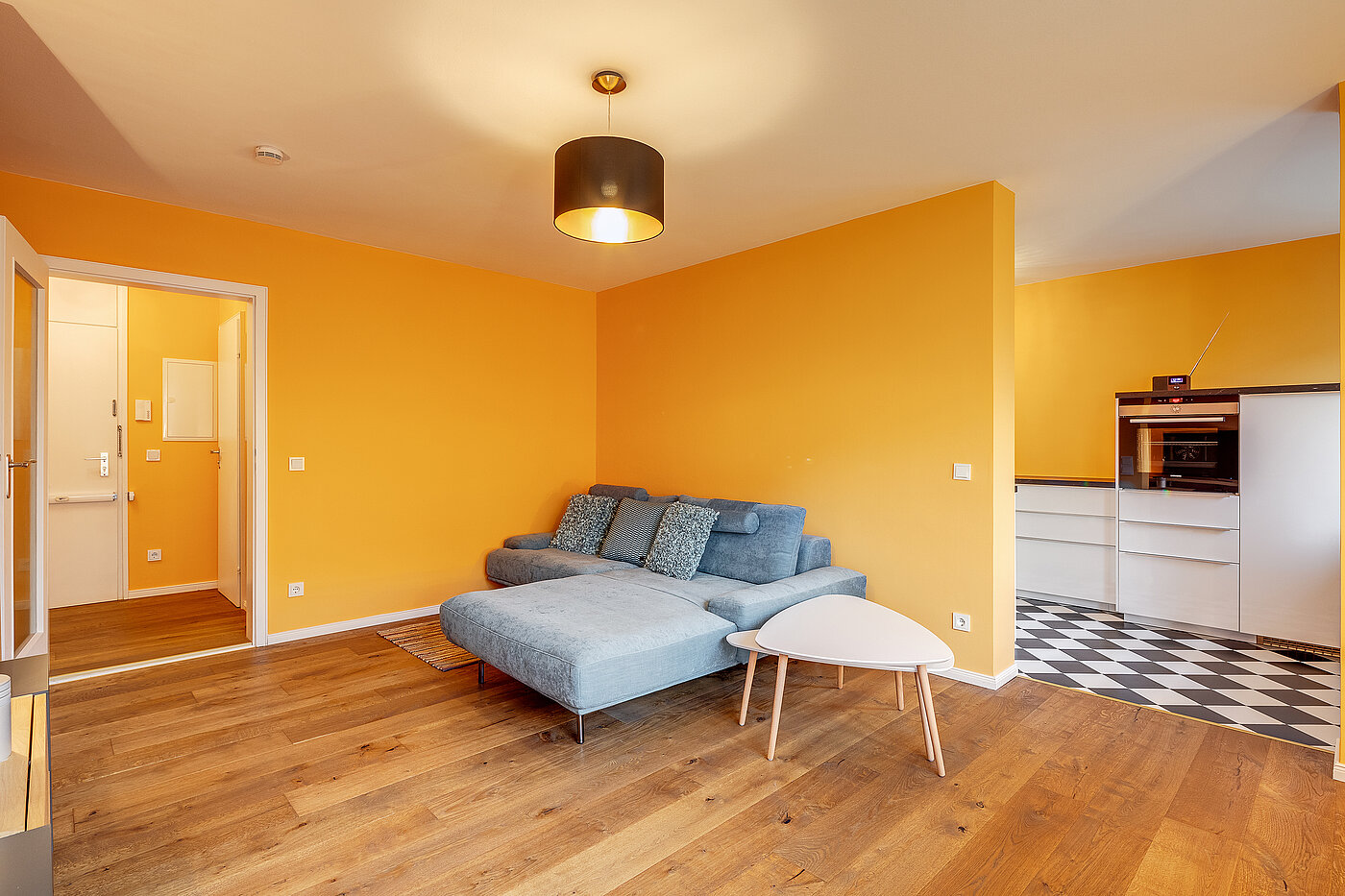 Etagenwohnung mit 2 Zimmern | München-Bogenhausen | 70287 | ...gemütlicher Couchecke