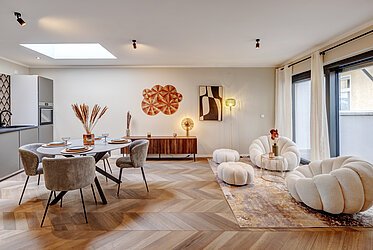 Glockenbachviertel: Exklusives Townhouse über drei Etagen mit zwei Terrassen