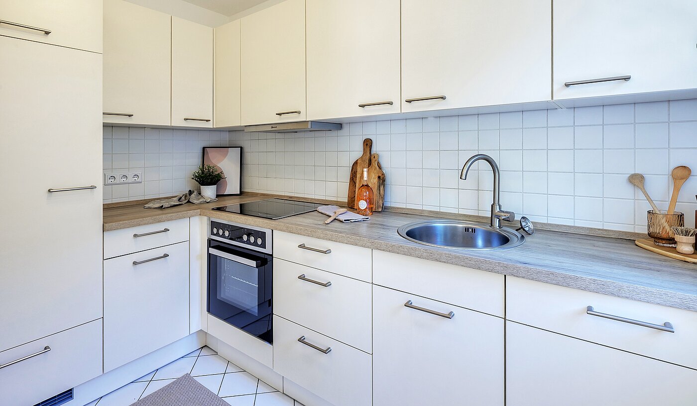 Etagenwohnung mit 2 Zimmern | München-Laim | 70226 | Komfortable Einbauküche...