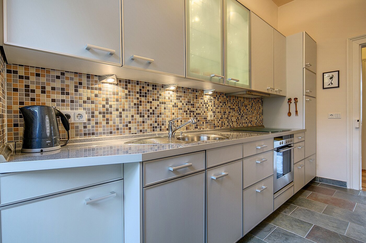 Etagenwohnung mit 3 Zimmern | München-Ludwigsvorstadt | 1905ML1 | Geräumige Küche mit...