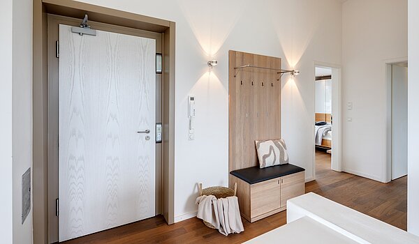 Penthouse mit 3.5 Zimmern | München-Oberföhring | 70237 | Wohnungseingangstüre mit...