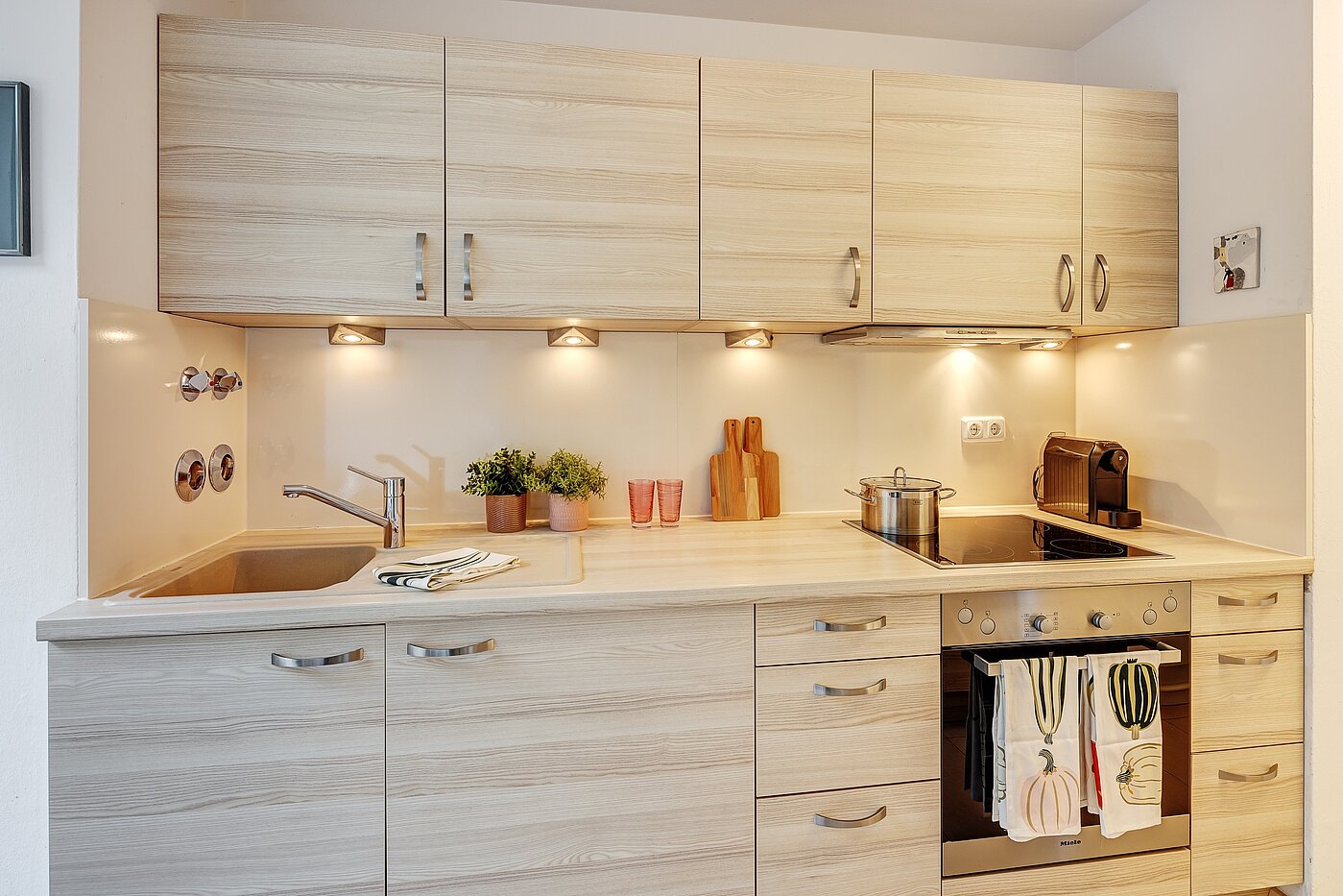 Etagenwohnung mit 2.5 Zimmern | München-Nymphenburg | 2204ML61 | Voll eingerichtete Küche...
