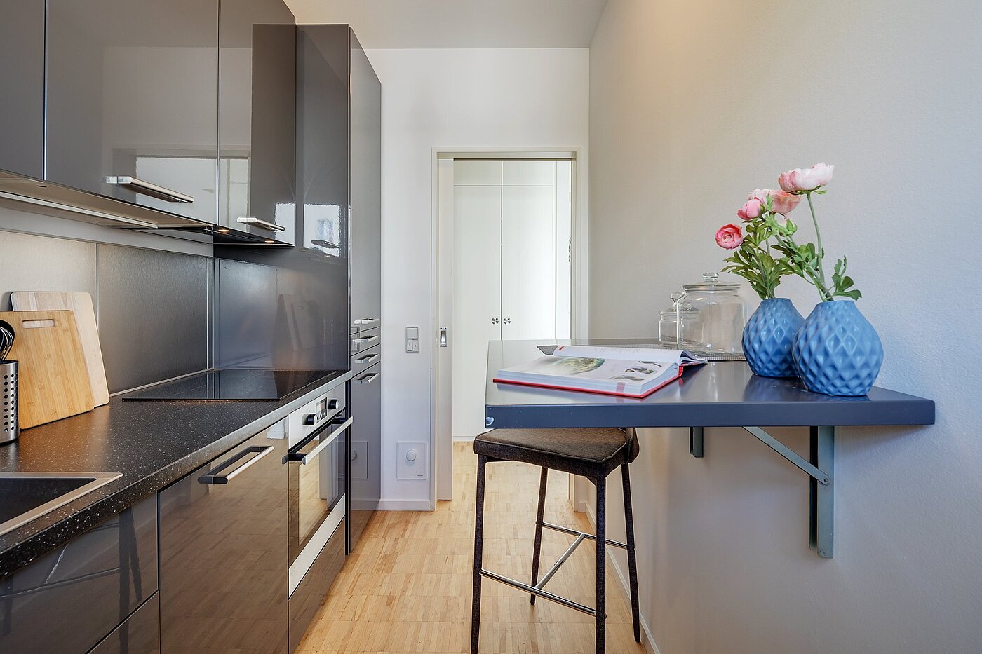 Etagenwohnung mit 2 Zimmern | München-Thalkirchen | 2107ML2 | ...und genügend Arbeitsfläche
