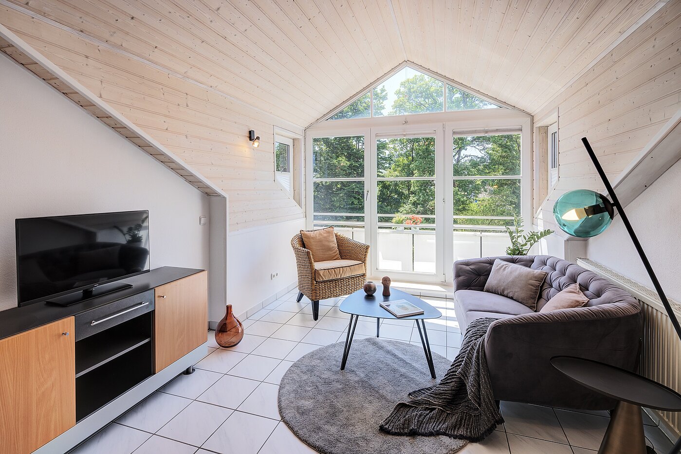 Etagenwohnung mit 2 Zimmern | München-Thalkirchen | 70241