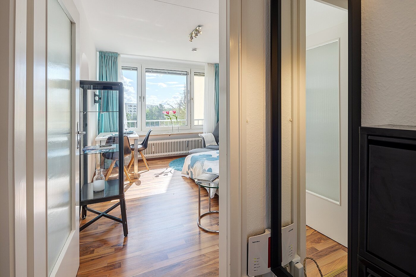 Etagenwohnung mit 1 Zimmer | München-Oberföhring | 2104ML2 | ...mit Blick in d. Wohnbereich