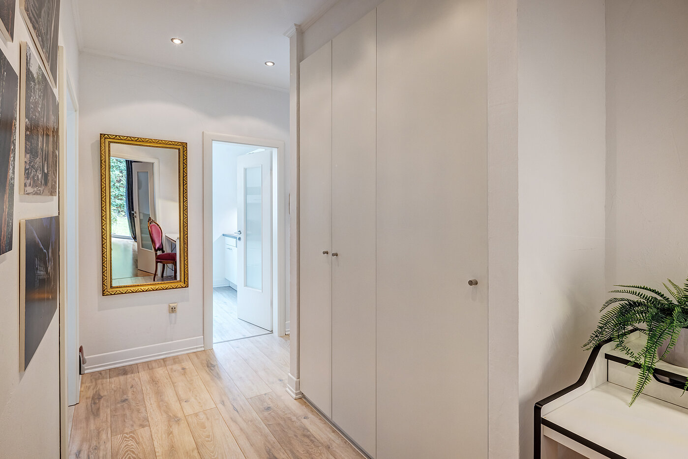 Erdgeschosswohnung mit 2 Zimmern | München-Schwabing | 70394 | Flur