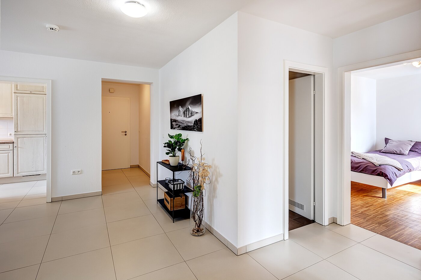 Etagenwohnung mit 3.5 Zimmern | 70284 | Blick zum Eingang