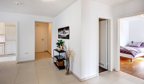 Etagenwohnung mit 3.5 Zimmern | 70284 | Blick zum Eingang