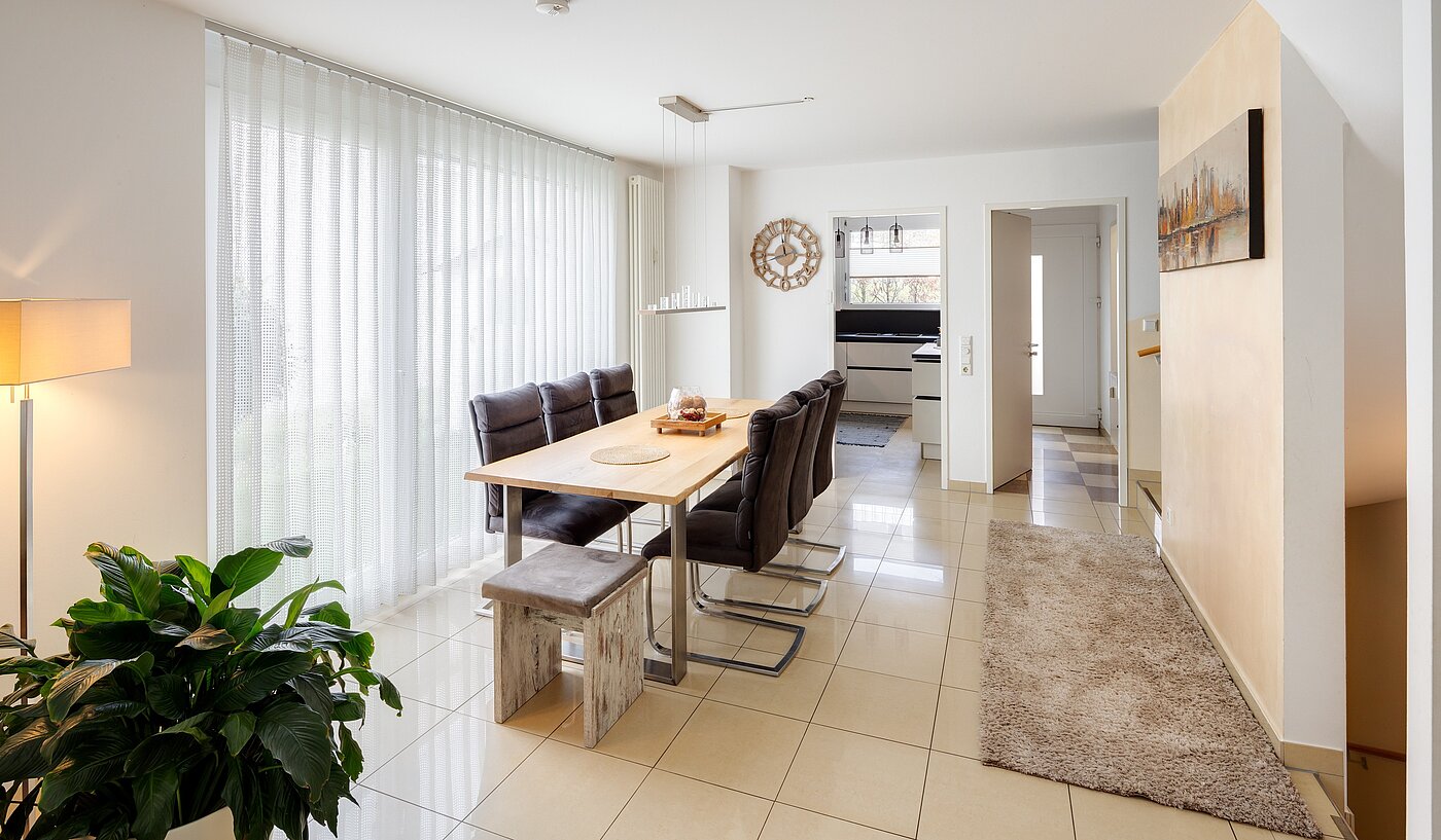 Doppelhaushälfte mit 5 Zimmern | Unterföhring | 70119 | ...Essen