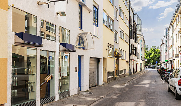 Etagenwohnung mit 2 Zimmern | München-Schwabing | 70434 | ...Seitenstraße