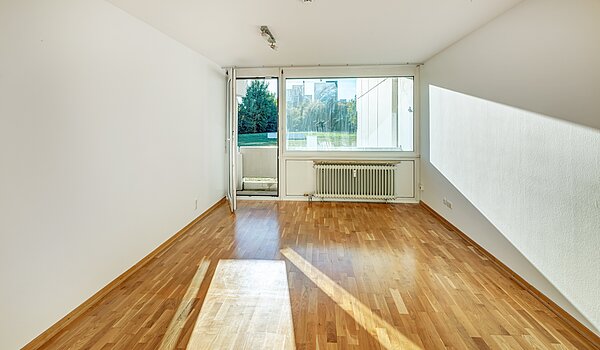 Apartment mit 2 Zimmern | München-Feldmoching | 70466 | Helles Wohnzimmer