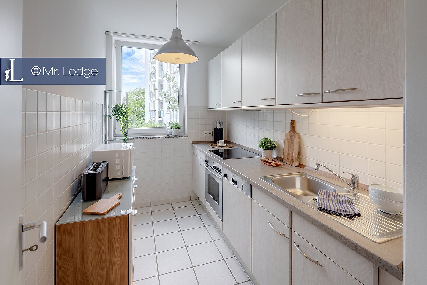 Etagenwohnung mit 2 Zimmern | München-Trudering | 1907ML1 | Moderne Küche ...