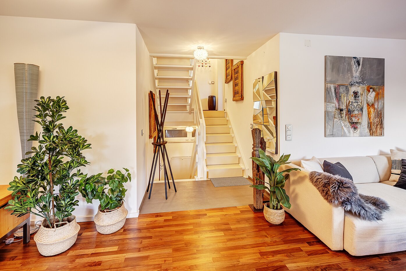 Reiheneckhaus mit 3 Zimmern | Kreuth | 70037 | Offenes Treppenhaus in den Wohnbereich