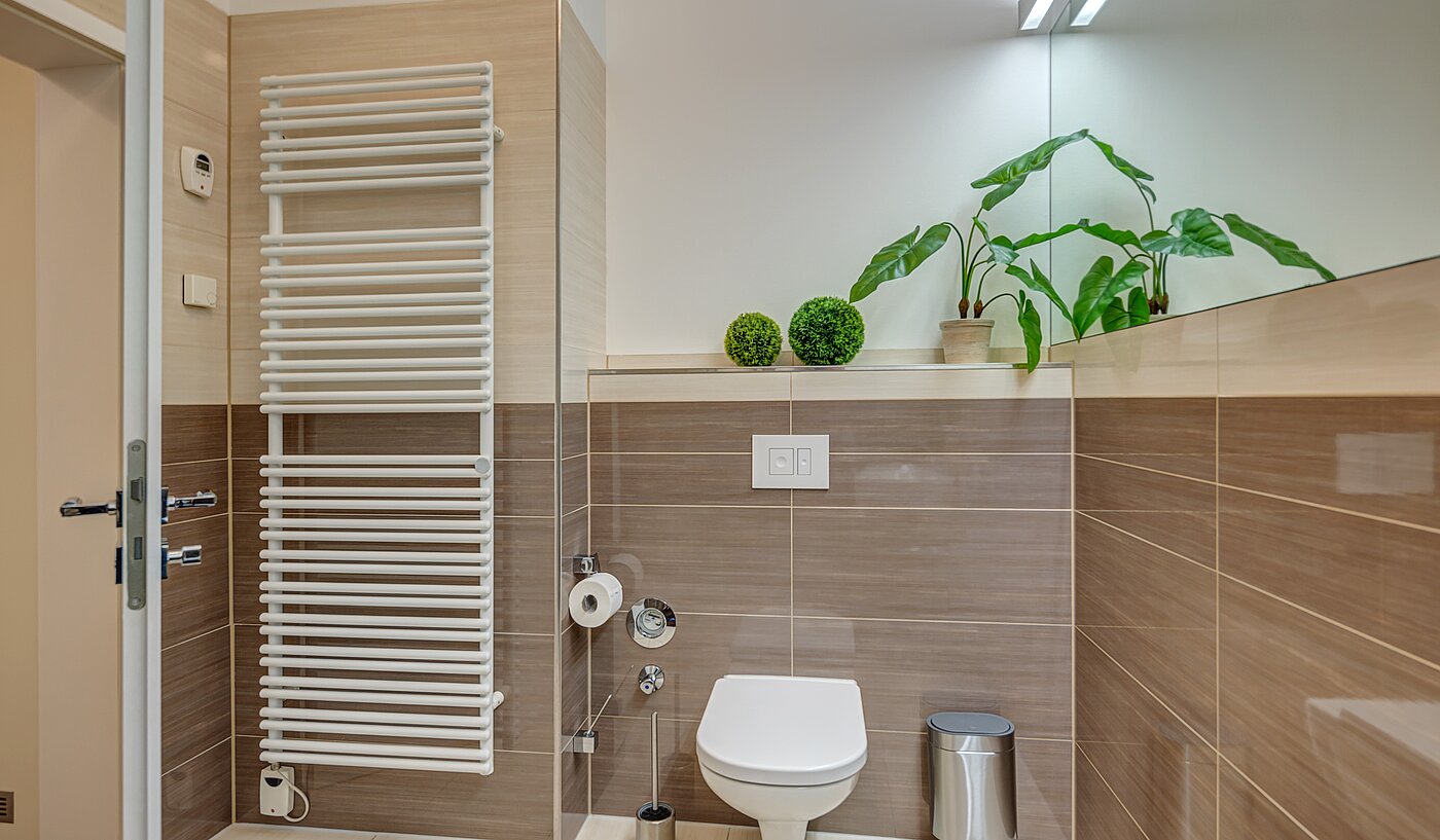 Etagenwohnung mit 1 Zimmer | München-Neuhausen | 70235 | ...und Handtuchheizkörper