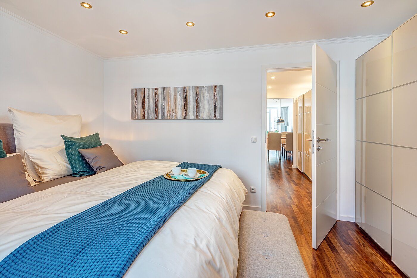 Etagenwohnung mit 2 Zimmern | München-Schwabing | 70434 | ...stilvollen...