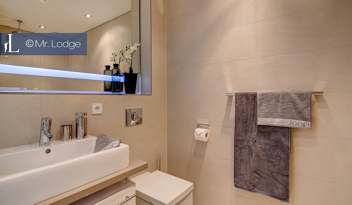 Etagenwohnung mit 1 Zimmer | München-Bogenhausen | 1802ML4 | Modernes Badezimmer