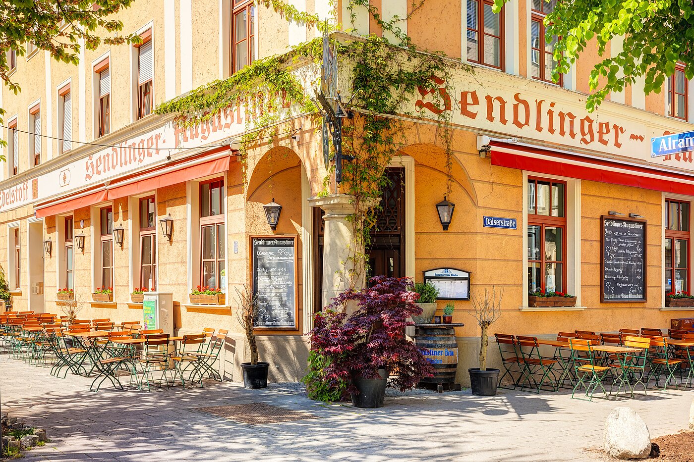 Etagenwohnung mit 2 Zimmern | München-Sendling | 70220 | Restaurants