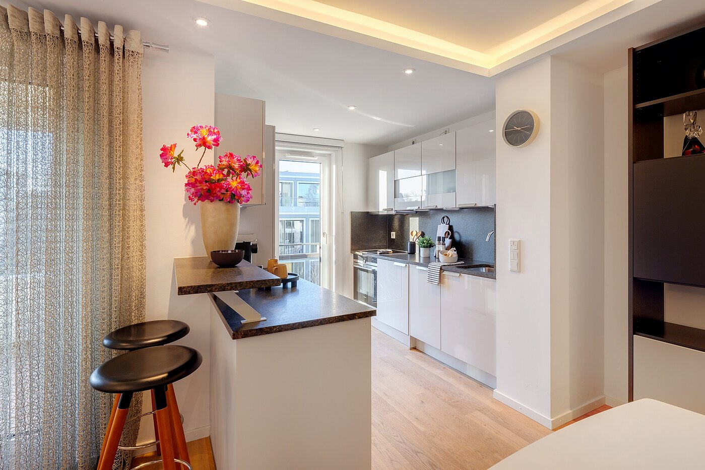 Etagenwohnung mit 4 Zimmern | München-Bogenhausen | 70380 | Offene Küche mit Theke