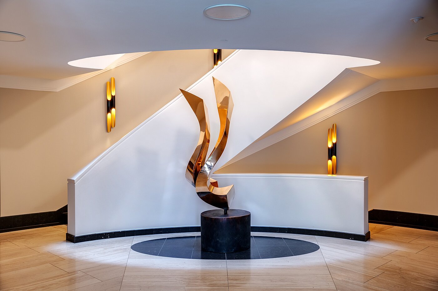 Etagenwohnung mit 3 Zimmern | 70046 | ...im Art déco