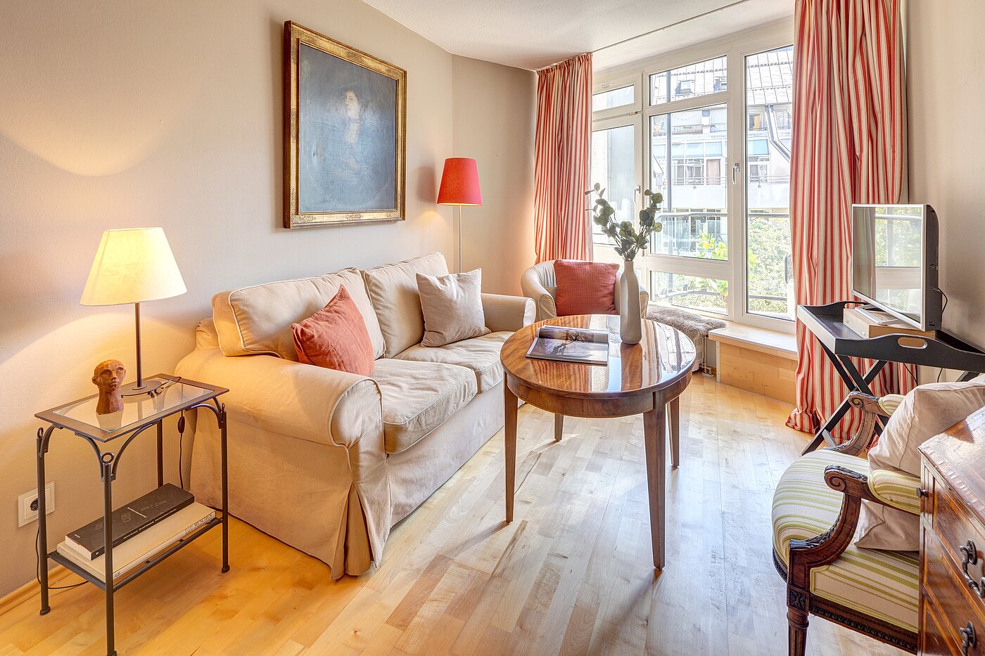 Etagenwohnung mit 1.5 Zimmern | München-Maxvorstadt | 70480 | Wohnzimmer