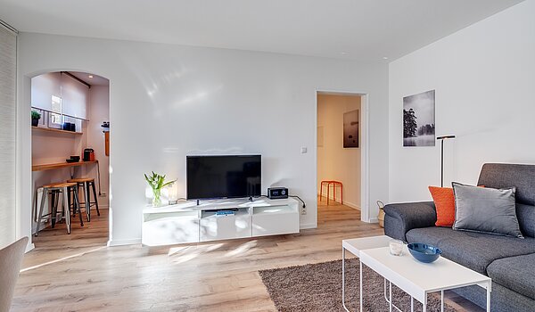 Erdgeschosswohnung mit 2 Zimmern | München-Moosach | 70462 | Wohnzimmer