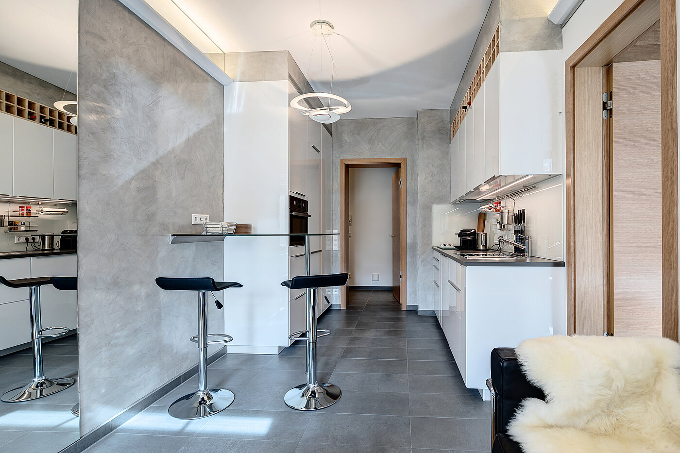 Etagenwohnung mit 2 Zimmern | München-Au | 70387 | Wohnen/Kochen