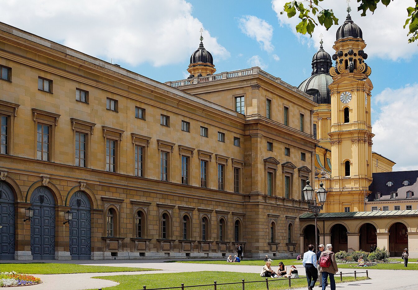 Etagenwohnung mit 3 Zimmern | 70046 | Residenz München