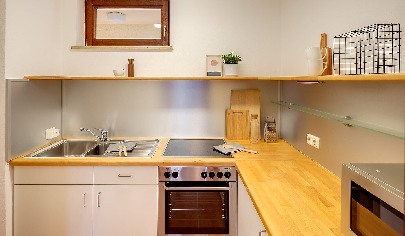 Etagenwohnung mit 2 Zimmern | München-Neuhausen | 2012ML5 | Separate Küche...