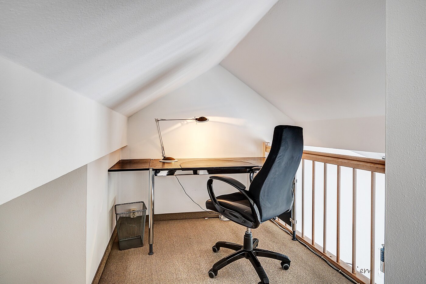 Etagenwohnung mit 2 Zimmern | Neubiberg | 70129 | Arbeitsplatz und...