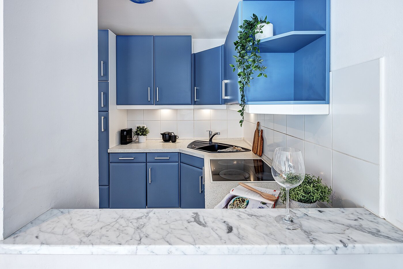 Etagenwohnung mit 3 Zimmern | München-Schwabing | 2202ML12 | Durchreiche in die Küche