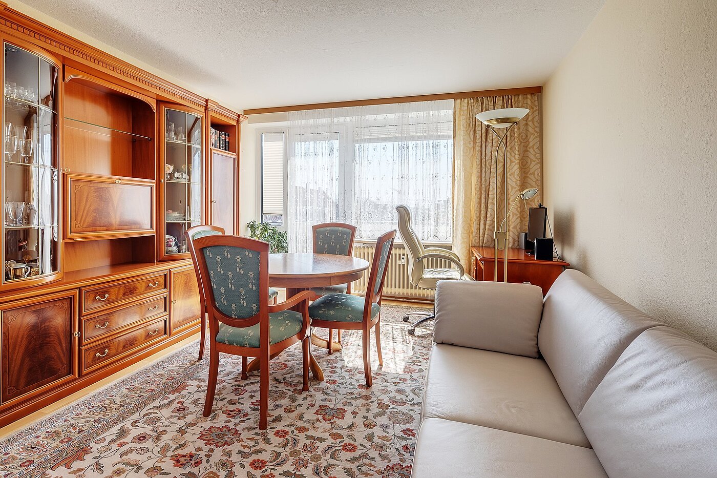Etagenwohnung mit 2 Zimmern | München-Sendling-Westpark | 2003ML10 | Helles Wohnzimmer...