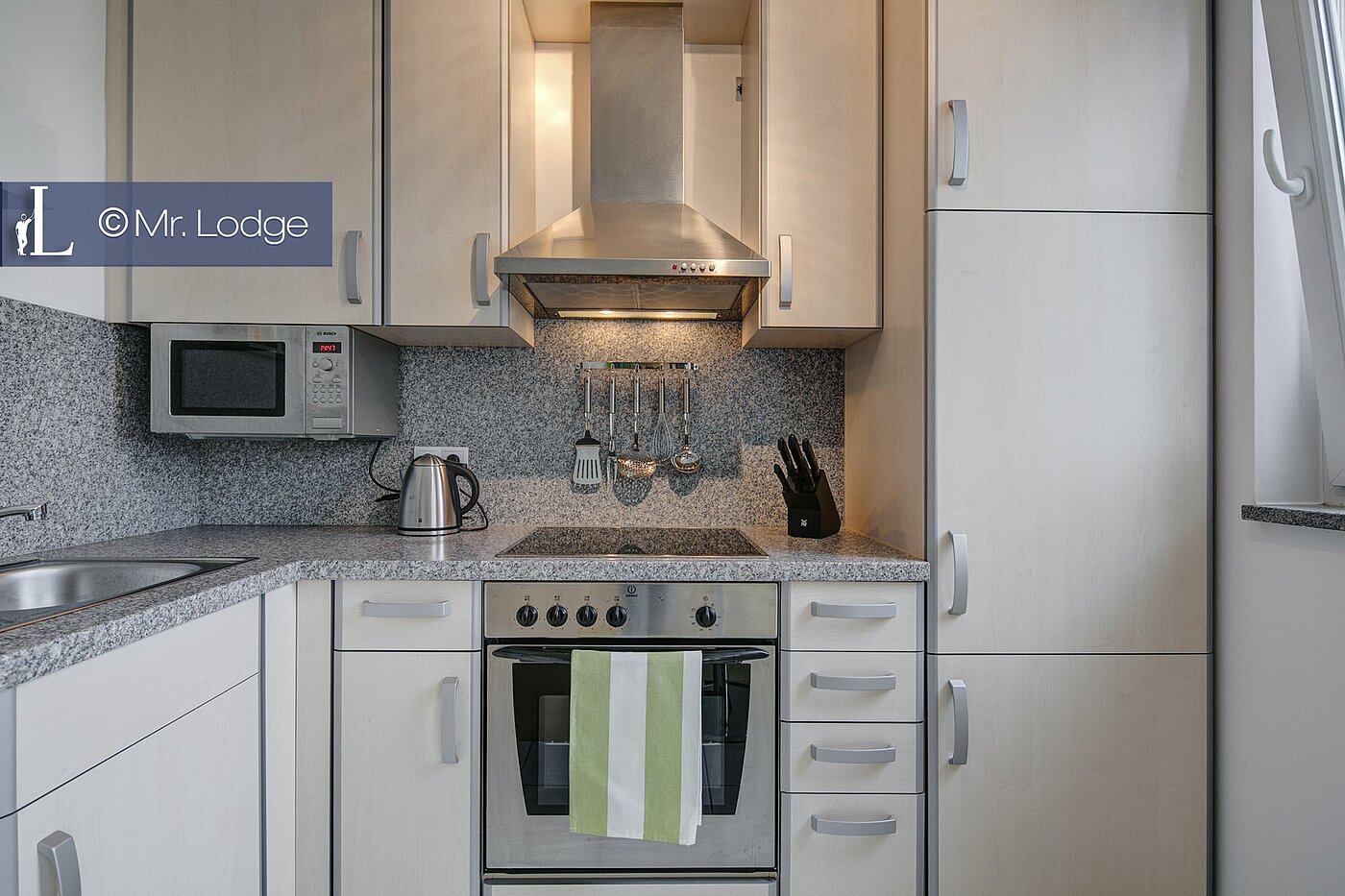 Etagenwohnung mit 1 Zimmer | München-Thalkirchen | 1705ML8 | Küche mit allen Geräten