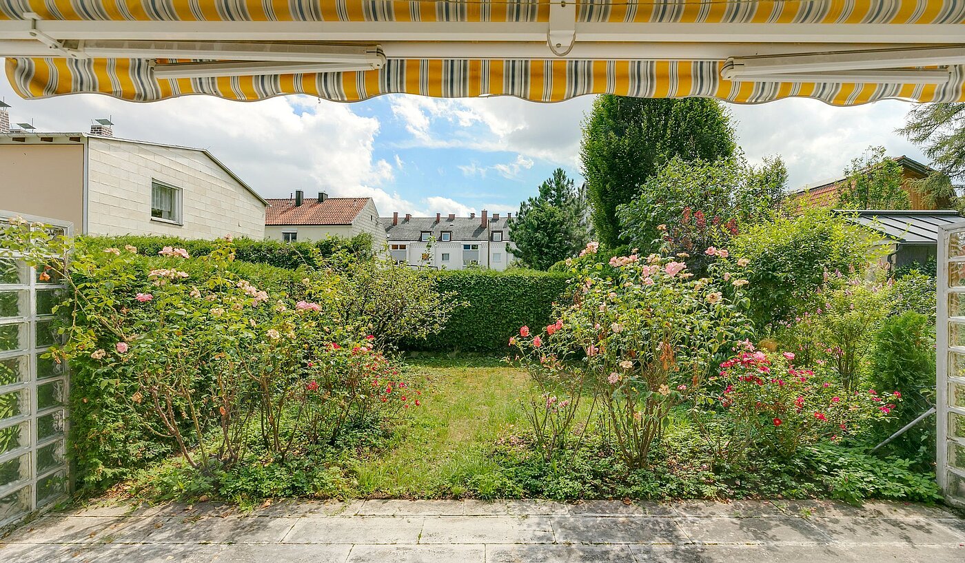 Reihenmittelhaus mit 5 Zimmern | München-Obermenzing | 1907ML6 | Südterrasse und Garten