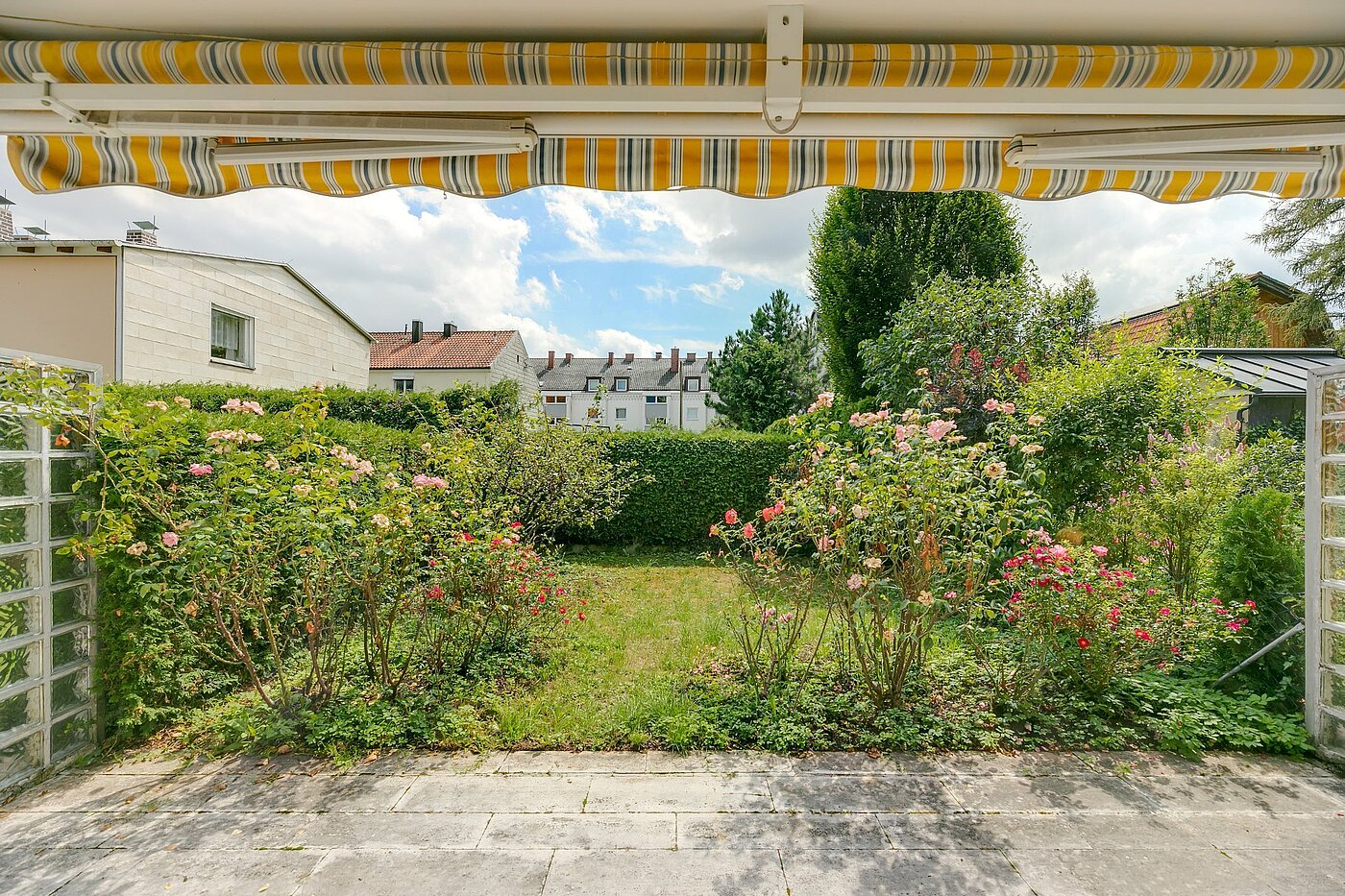 Reihenmittelhaus mit 5 Zimmern | München-Obermenzing | 1907ML6 | Südterrasse und Garten